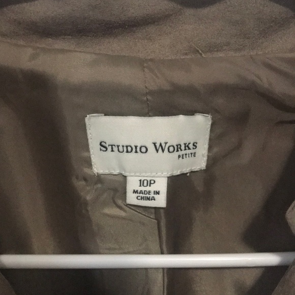 Studio Works petite 10 P - Picture 2 of 2